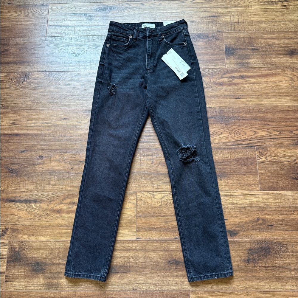 Zara Women’s High Rise Ankle Length Slim Distressed Black Jeans Size 2 NWT